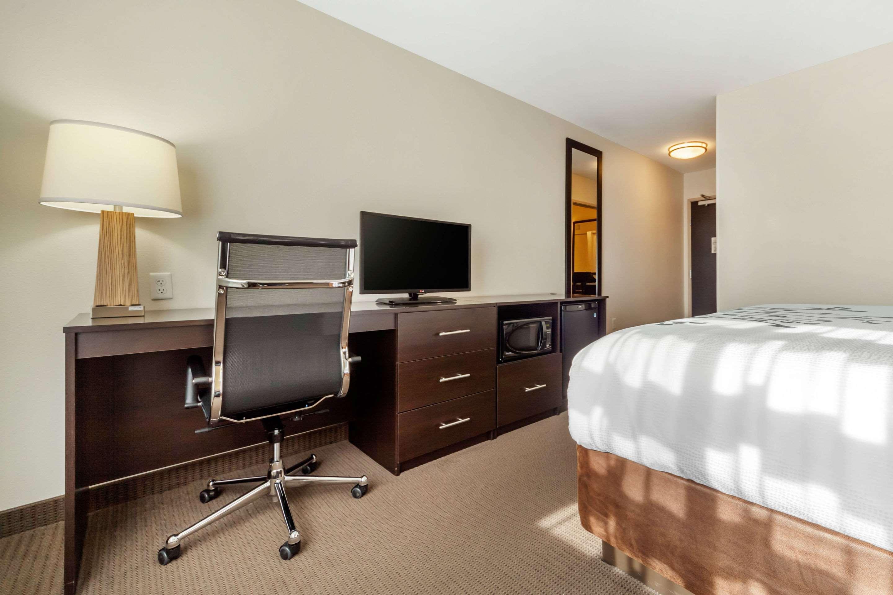 Sleep Inn & Suites דווילס לייק מראה חיצוני תמונה